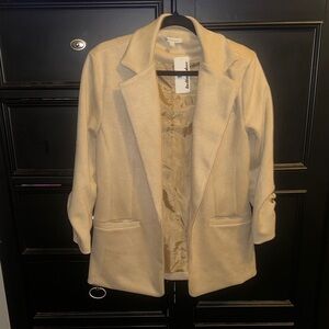 Vervet Elegant Beige Blazer for Women 🛍️